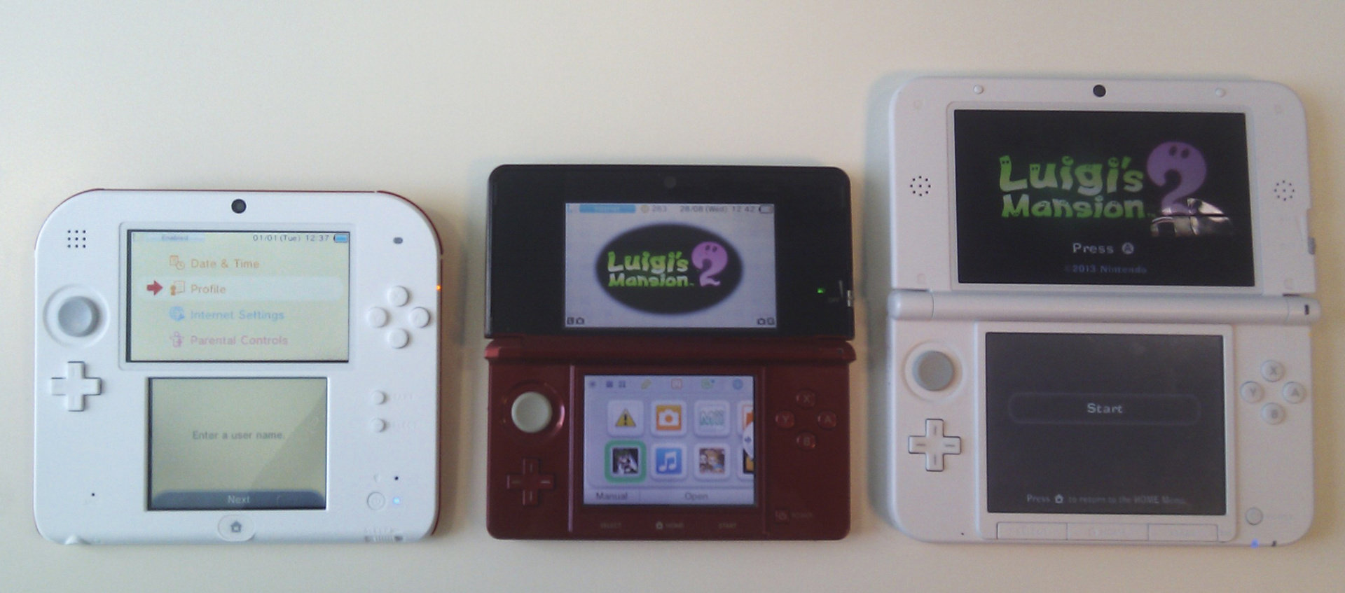 Сравнение nintendo. Nintendo 3ds DS Lite Size Comparison. Nintendo 2ds Размеры. Размеры Nintendo DS. Nintendo 3ds XL И Nintendo 3ds Размеры.