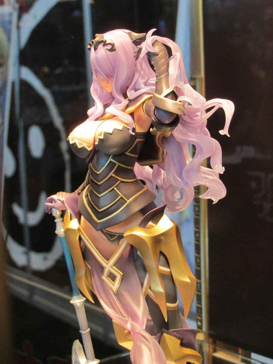 camilla fe figure