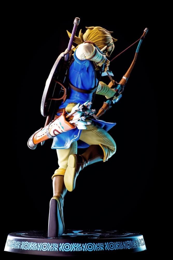 link breath of the wild figurine